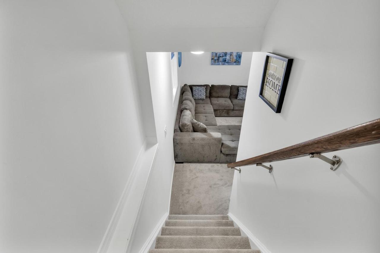 Modern 1 Bedroom + Den In Cambridge Exterior foto